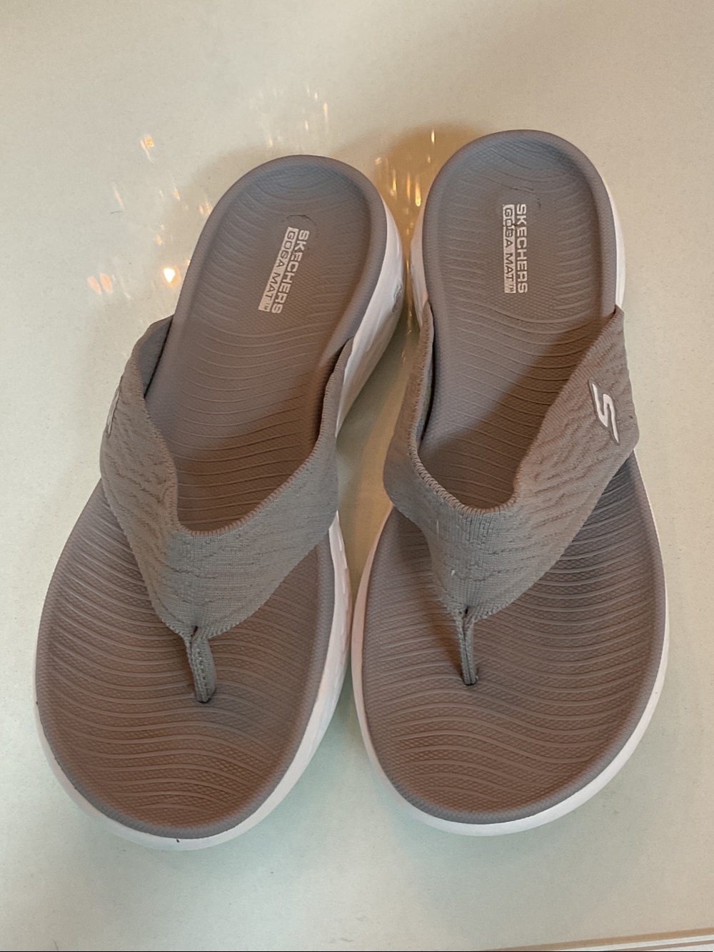 Skechers Gray Cushioned Foam Flip Flops with White Midsole
